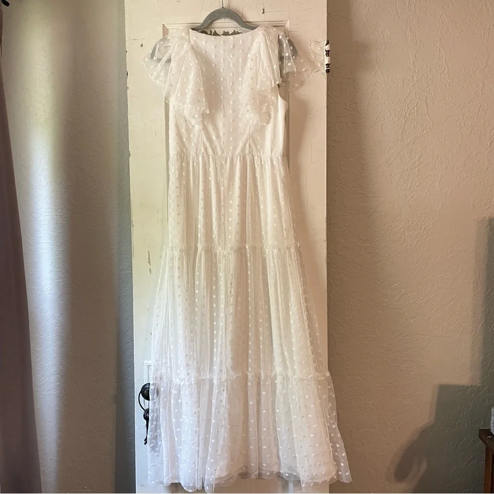 Tuckernuck, Blanc Giselle Tulle Gown, Medium - Picture 6 of 13